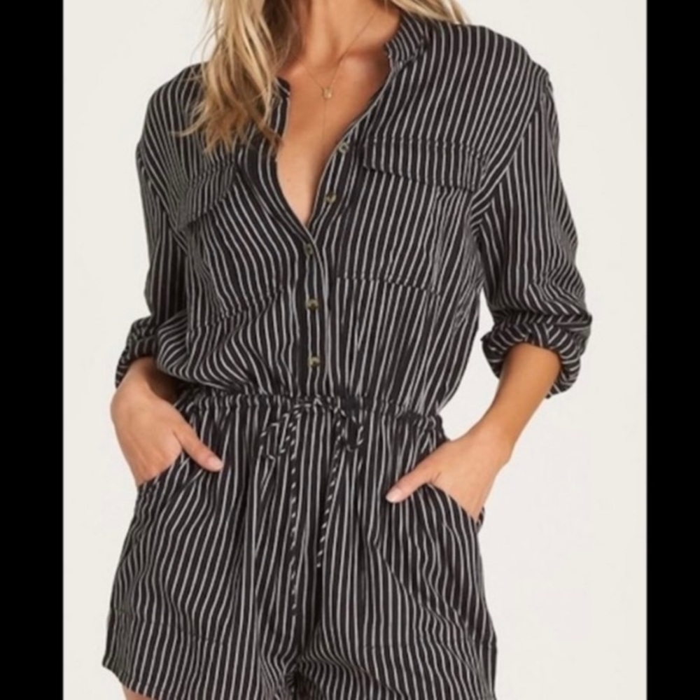 Billabong Long Sleeve Romper Size Medium